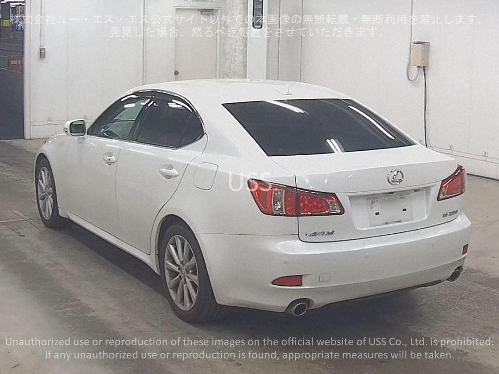 2011 LEXUS IS